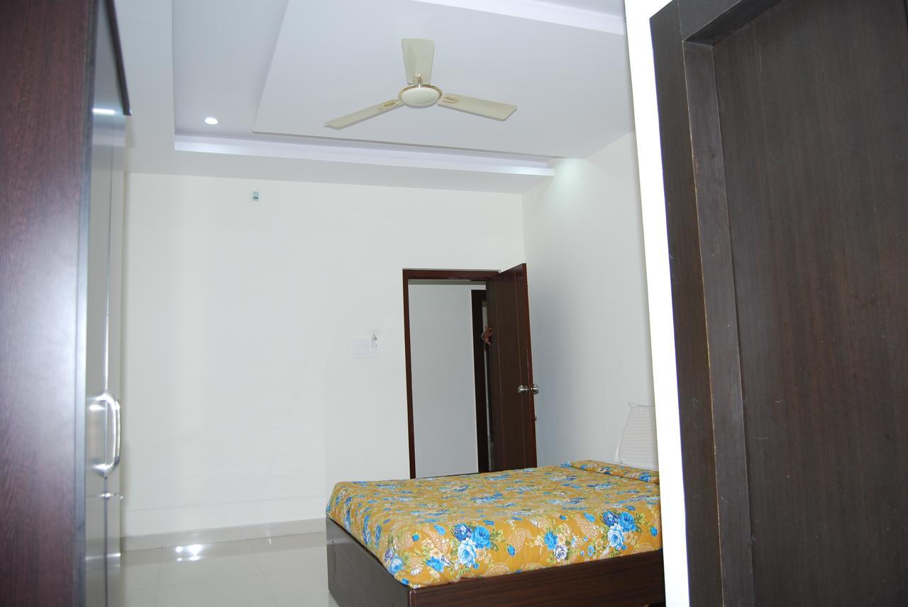 Pratham Residency Hotel Mysore Buitenkant foto