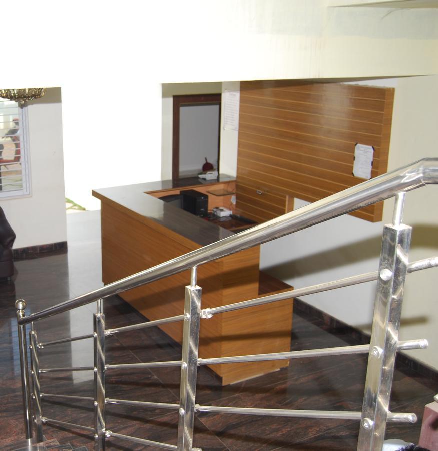 Pratham Residency Hotel Mysore Buitenkant foto