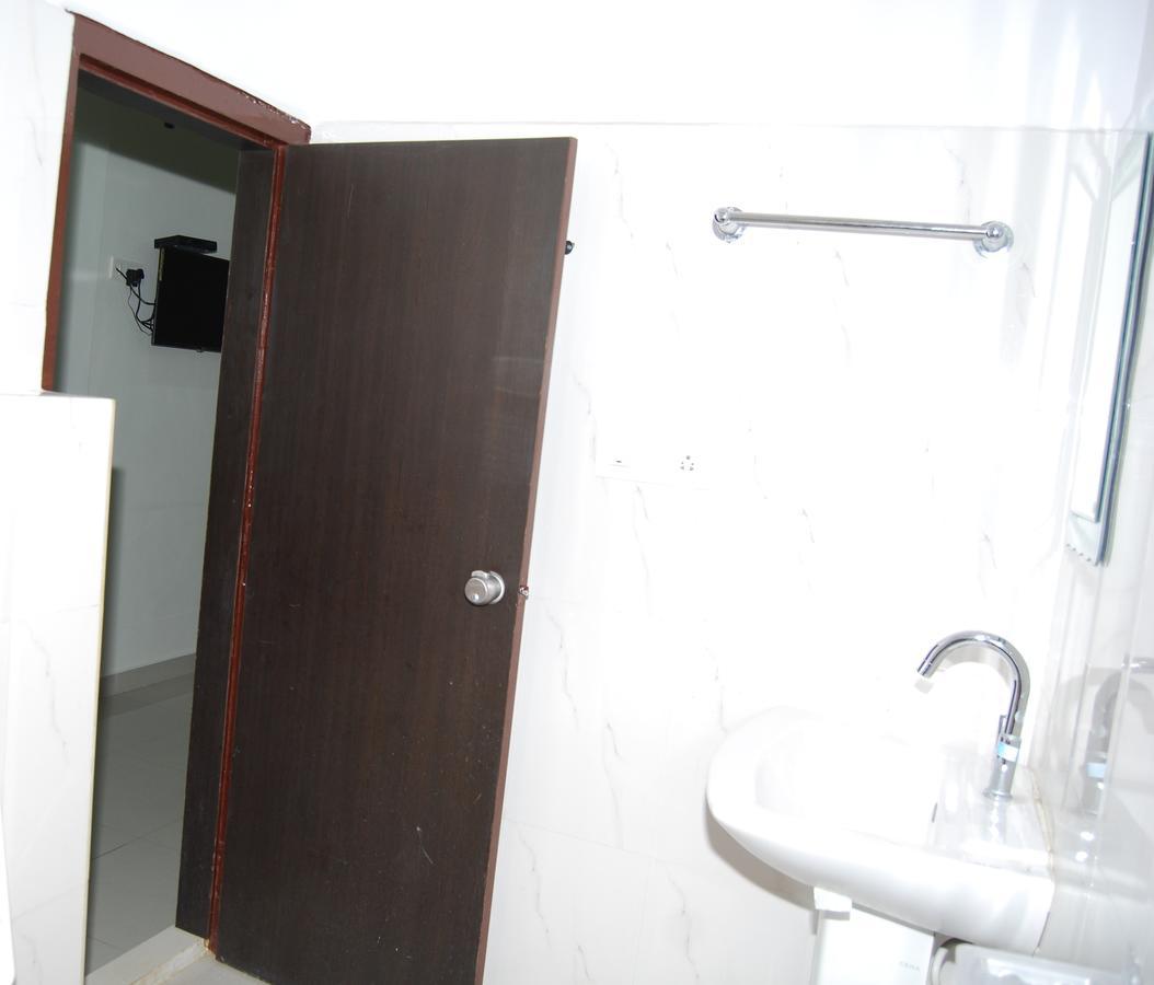 Pratham Residency Hotel Mysore Buitenkant foto